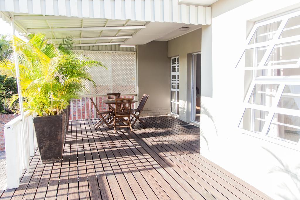 Nahoon Beach Villas Self Catering Apartments East London Room photo